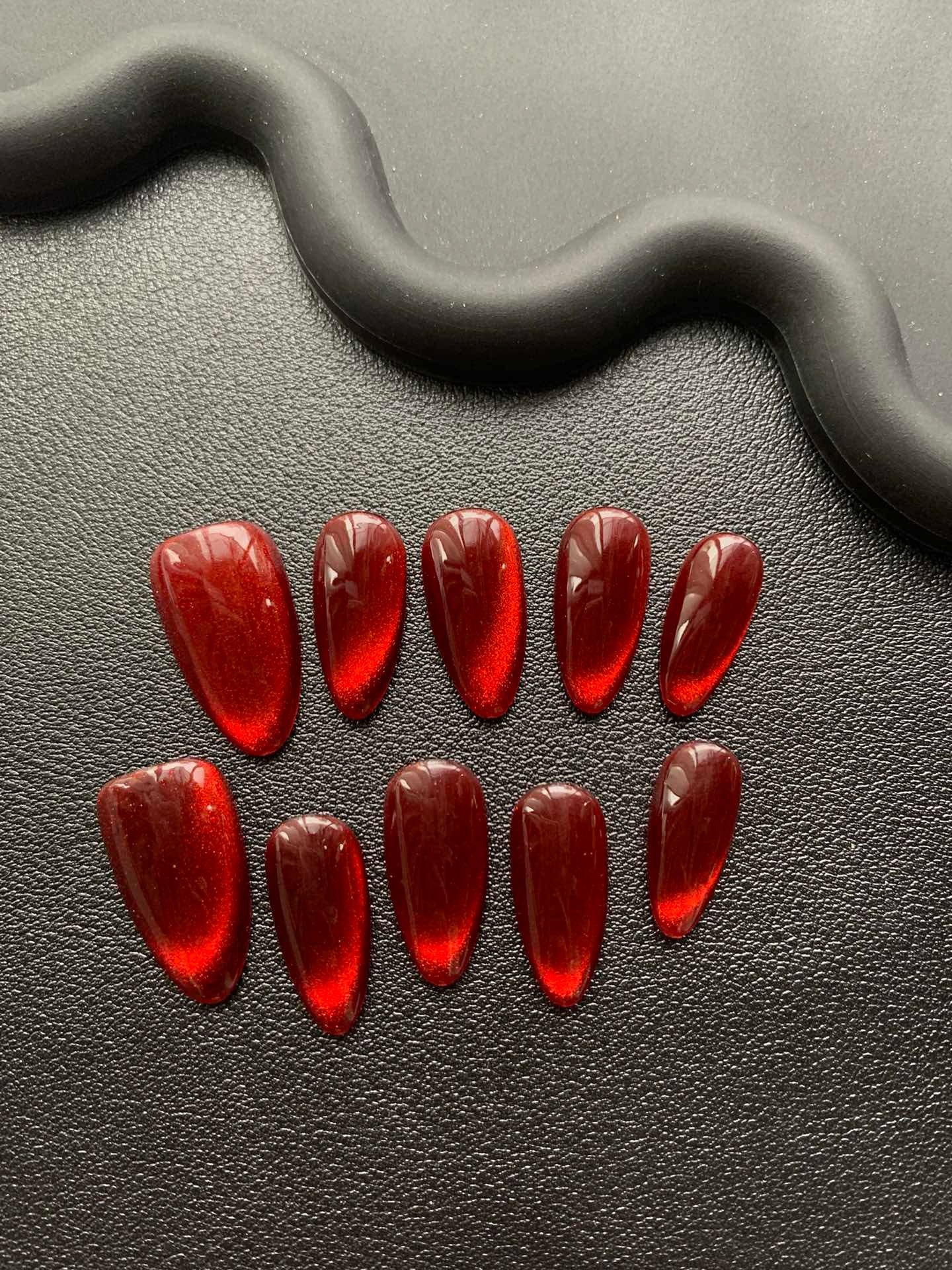 Red Cateye